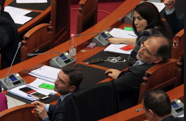 Kokëdhima i kthehet Braçes: Shante mbarë e prapë Ramën te tuneli i “Shekullit