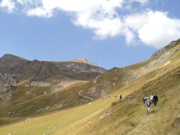 Gjenden dy turistët e huaj, ishin zhdukur në Malin e Korabit