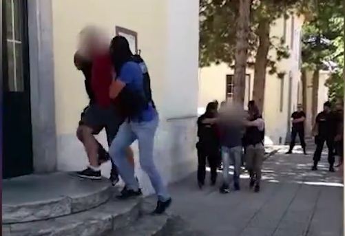 VIDEO/ Arrestohen të arratisurit nga burgu grek, po tentonin të trafikon drogë dhe armë drejt Greqisë