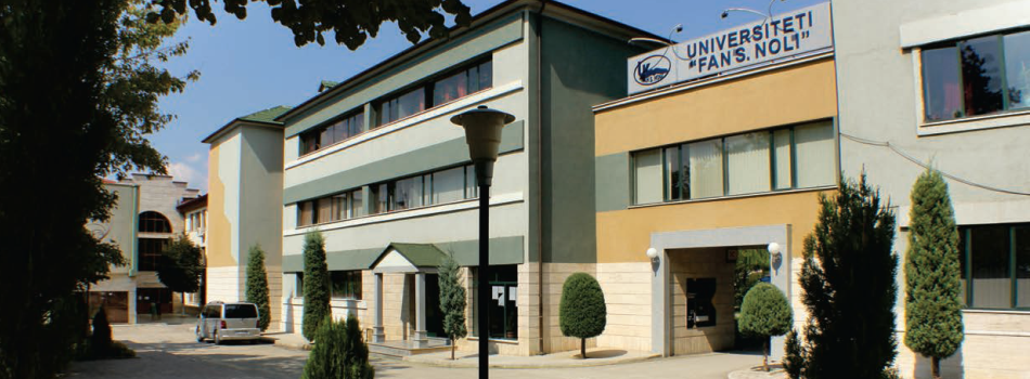 Korçë, bashkia i rrëmben godinën Universitetit “Fan Noli”, 700 studentë mbetën pa mësim
