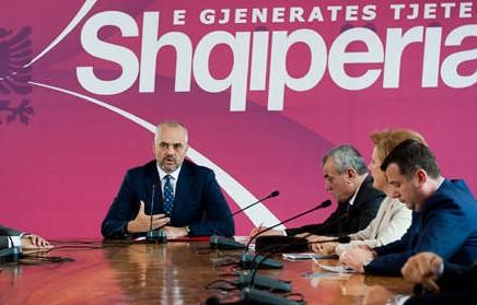 Sqarohet mjegulla rreth mbledhjes së qeverisë