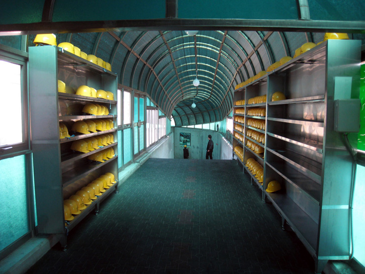 FOTO GALERI/ Zbulohet tuneli sekret që lidh dy Koretë, ja pse e ndërtoi Kim Jong-u