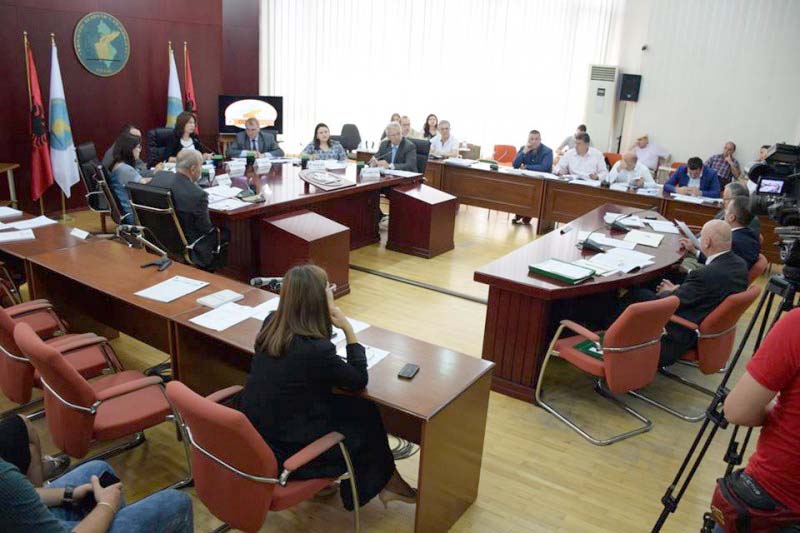 Kosovrasti konstaton shkelje të procedurave në funksionimin e KQZ. Bllokohet procesi në Kurbin