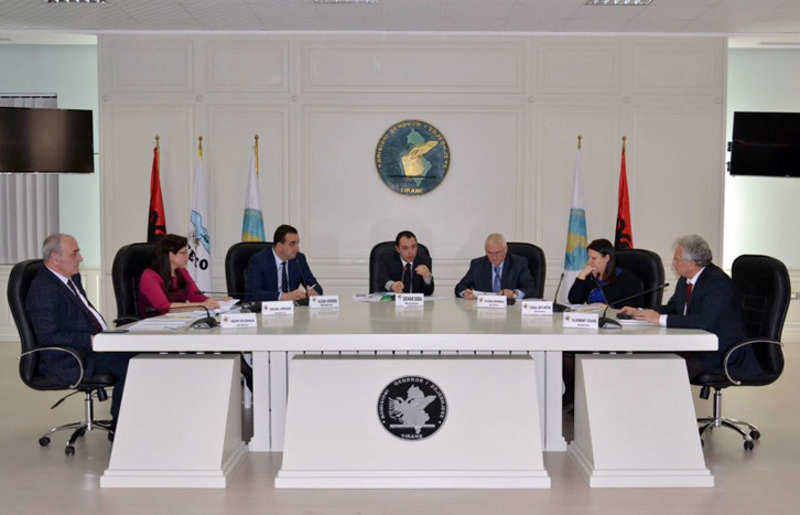 PROJEKTVENDIMET/ KQZ mblidhet nesër, ja për çfarë diskuton e vendos