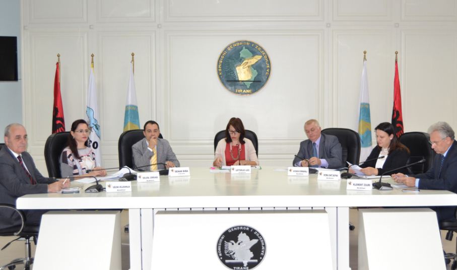 DATAT/KQZ vendos afatet për zgjedhjet në Kolonjë