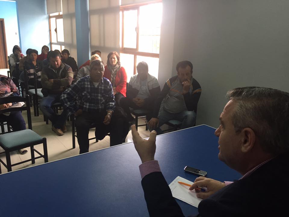 Kreu i PD Lushnjë takon tregëtarët: Kryebashkiaku po i largon për qëllime klienteliste