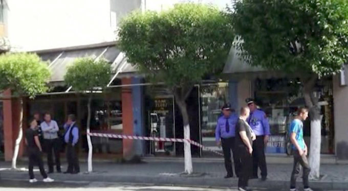 Fushë-Krujë, grabitet pika e këmbimit valutor përballë komisariatit, pronari polic burgu