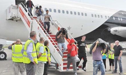 Kthehen nga gjermania 395 azilkërkues shqiptarë