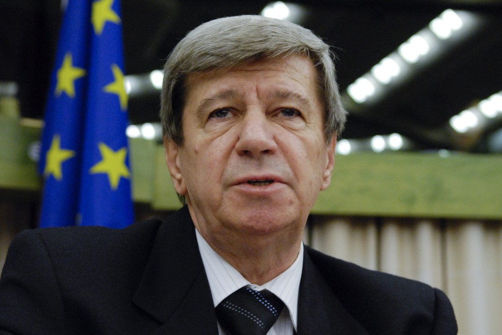 Eurodeputeti Kukan: Vetëm me dialog e tryeza bisedimesh, mund të arrihen zgjidhjet politike