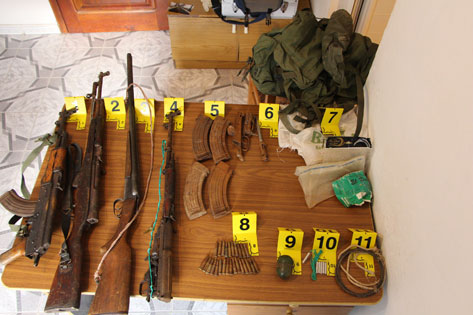 Tropojë, gruaja tenton të vrasë vëllanë e burrit për konflikt pronësie