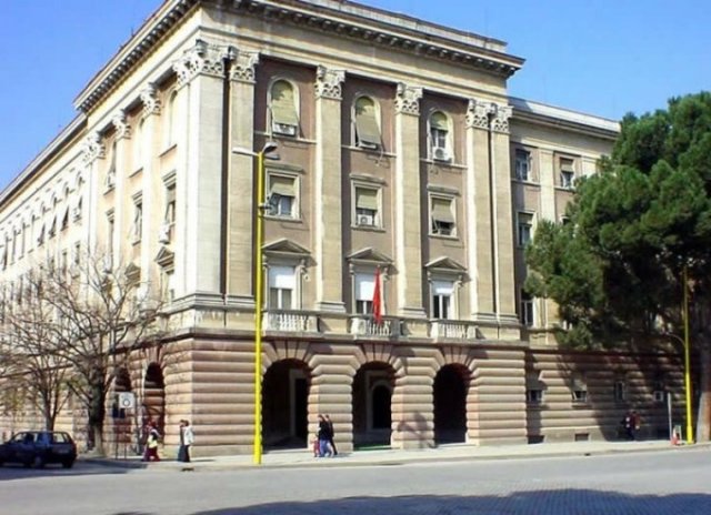 Reforma në drejtësi, mazhoranca nxiton, 33 deputetë nënshkruajnë draftin me ndryshimet kushtetuese