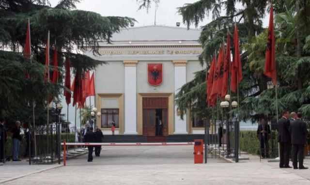 EMRAT/ Del lista e të përzgjedhurve për anëtarë të Këshillit të Emërimeve në Drejtësi