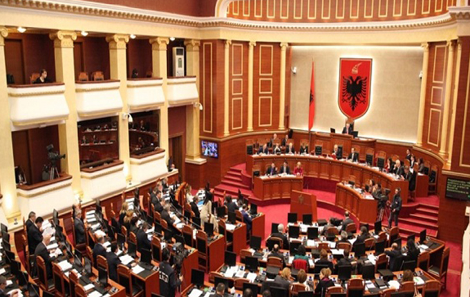 DEKRIMINALIZIMI/ Ja sa deputetë e ministra nuk kanë plotësuar e dorëzuar formularin