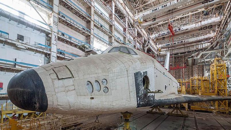 FOTO GALERI/ Anijet kozmike të harruara në një hangar në Kazakistan