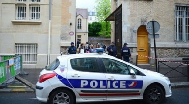 Vritet me thikë shefi i policisë në Paris, dyshohet për akt terrorist