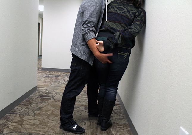 Elbasan, i hynë në shtëpi dhe ngacmon seksualisht 18- vjeçaren