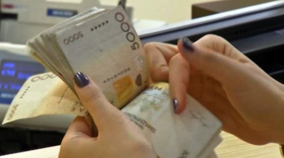 Tatimet hetim e mbledhje me forcë të borxhit ndaj personave me të ardhura mbi 2 milionë lekë në vit