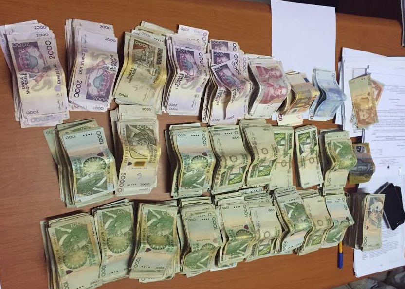 TIRANË/Arrestohen kamerieret, seks dhe kafe për 50 mijë lekë