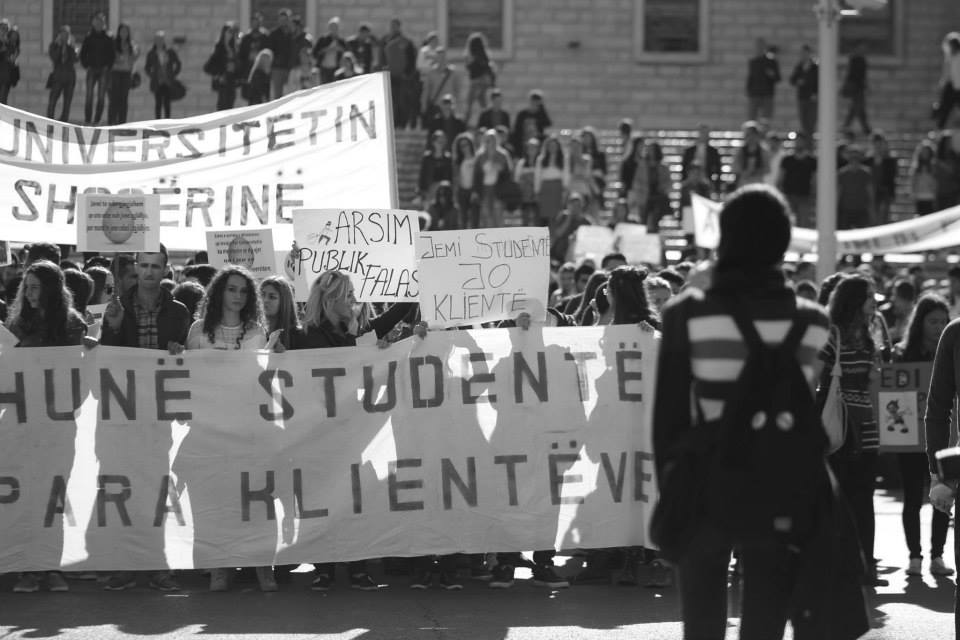 Lëvizja për Universitetin: Ministria fshin kuotat, zbulohet korrupsioni miliona euro me privatët