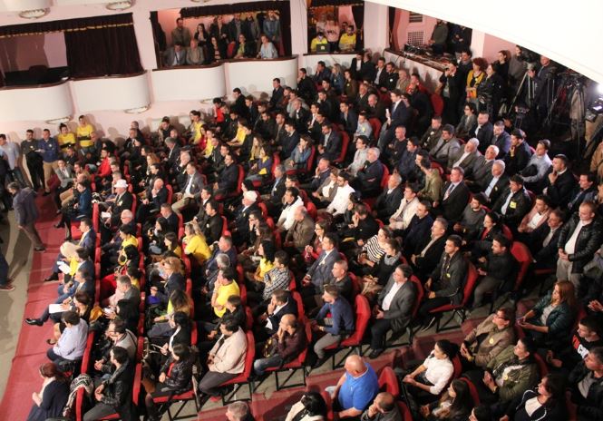 EMRAT/ Libra zbardh 190 kandidatët e saj për zgjedhjet e 18 qershorit, 2 deputetet garojne ne Tiranë