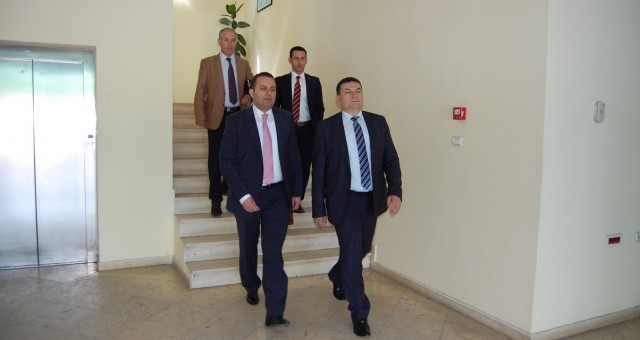 Ndalimi i Emiljano Shullazit, takim urgjent i Prokurorit të Përgjithshëm dhe Drejtorit të Policisë