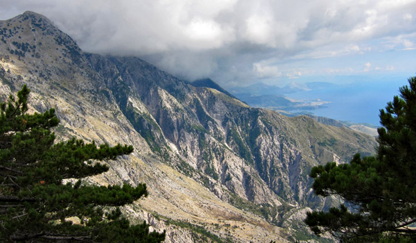 Shpëtohet çifti nga Fieri, humbën në Llogara