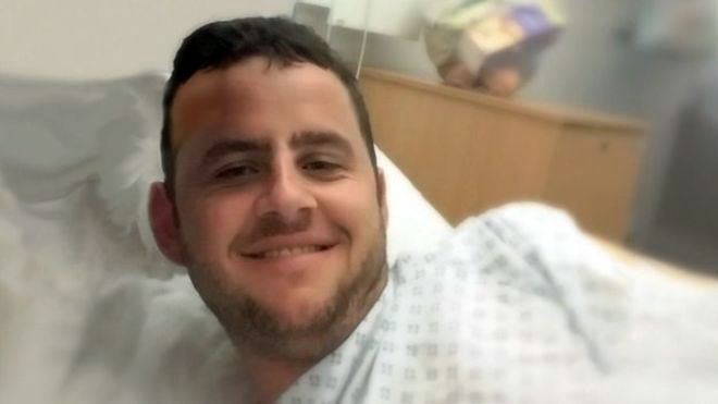 FOTO/ Angli, policia “rrëmben” nga spitali të riun shqiptar pa dokumente, priste të hynte në operacion