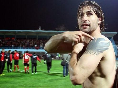 Lorik Cana dëmton rëndë kaviljen në Francë