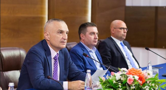 Ilir Meta, dialog për zgjedhjet por nuk atakon qeverinë