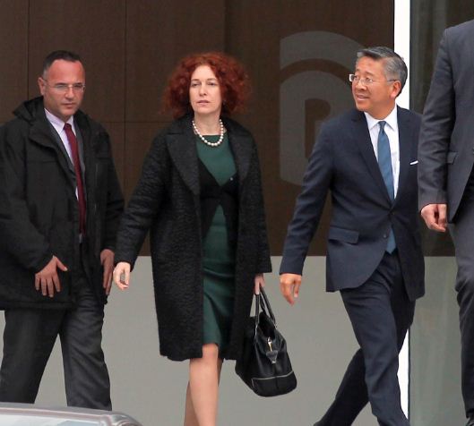 Nis mbledhja e grupit të PD me praninë e Lu dhe Vlahutin