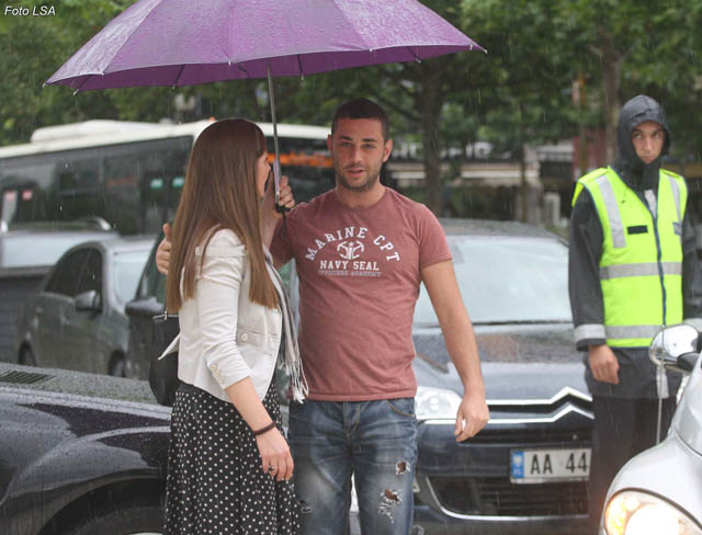 Tiranë, vriten në lokal katër persona, ndalohet djali i deputetes Luiza Xhuvani