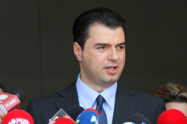 Basha, Ramës: Kërbaç për të pamundurit, shkelje syri miqve