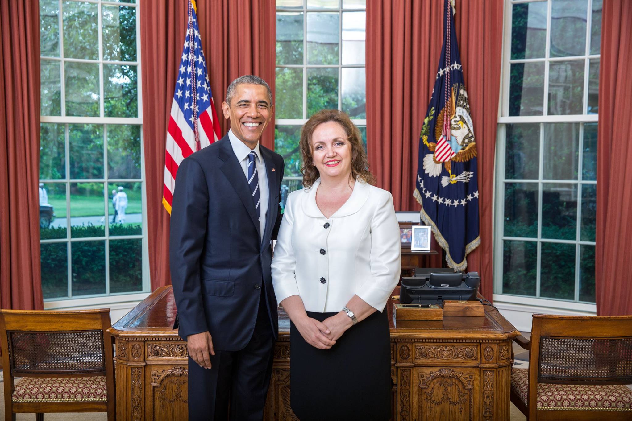 FOTO/ Ambasadorja Floreta Faber i dorëzon kredencialet Presidentit Barack Obama