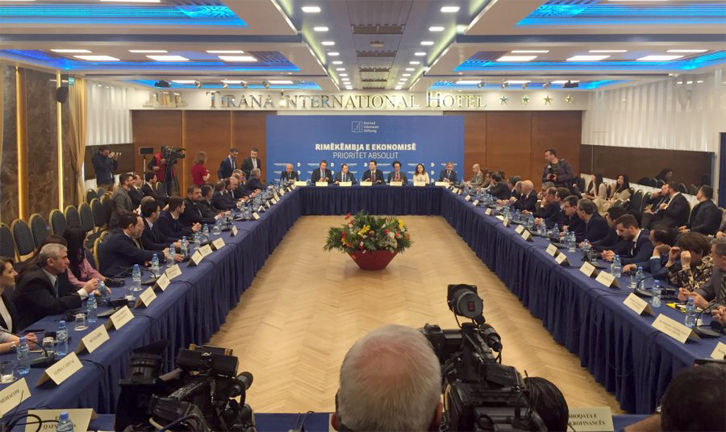 PLATFORMA/ Basha takim me biznesin gjerman: Ja sa do ti ulim taksa, si do e zgjidhim papunësinë për të rinjtë