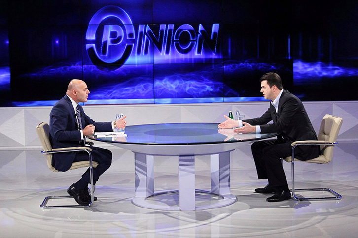 BATUTAT/ Basha – Fevziut: Mos bëj si turist