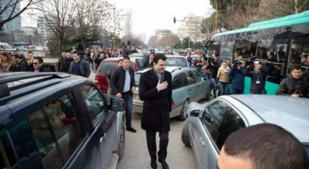 Opozita përshkallëzon protestën, sot bllokon 1 orë rrugët nacionale