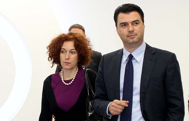 PRETENDIMET/ Ambasadorët e BE duan të diskutojnë me Bashën, Vlahutin kundër