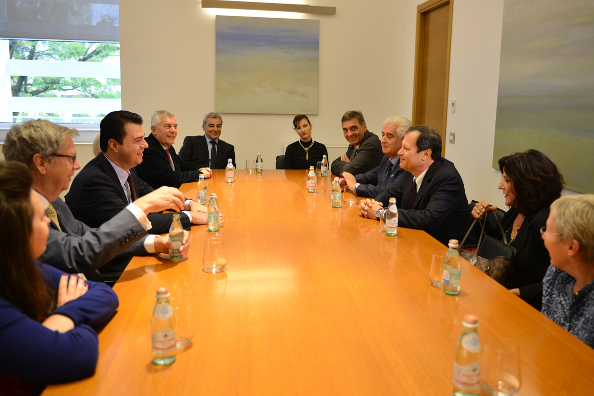 VIDEO / Basha takon bordin e FSHAZH: Rritja e papunësisë dhe mungesa e shpresës nxit shtimin e azilkërkuesve