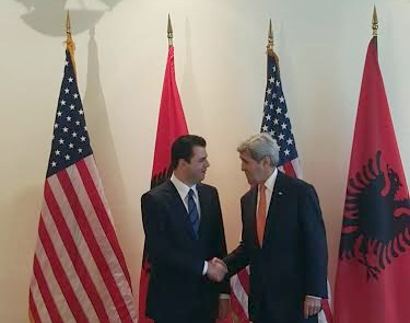 VIZITA/ Përfundon takimi, Basha zbulon çfarë bisedoi me Sekretarin Kerry