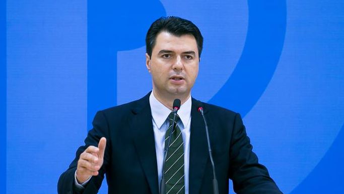 Basha zbulon skemën, qeveria Rama mund të “rrezohet” në Parlament në pak javë