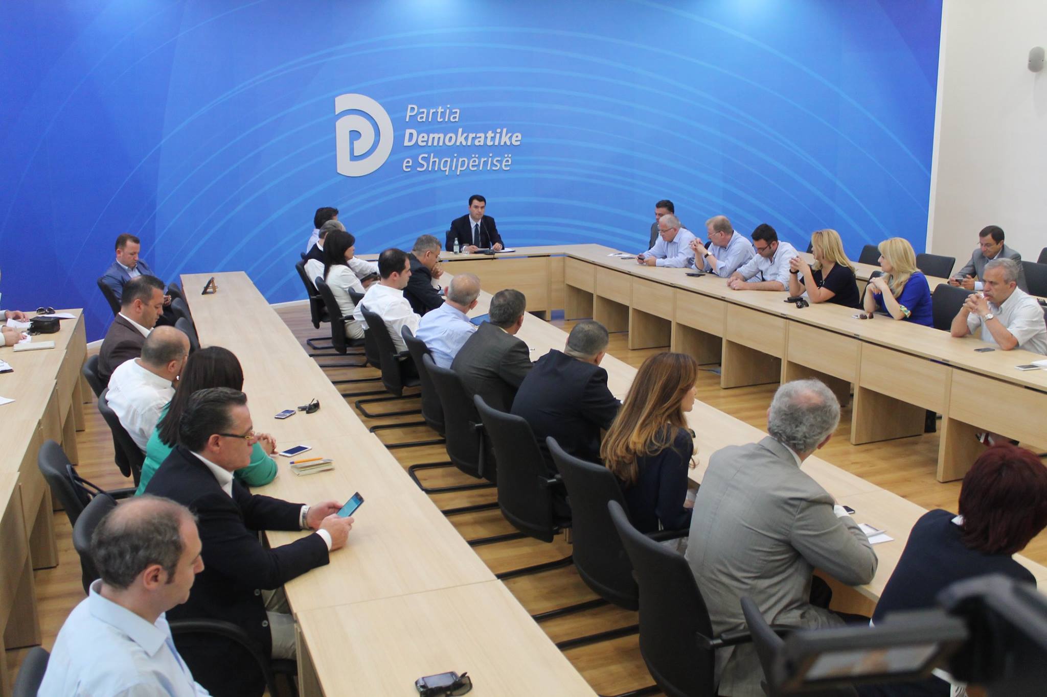 Basha mbledh kryetarët e degëve: Diskutohet për riorganizimin e strukturave të PD