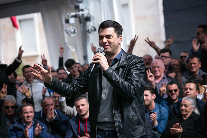 BESNIK ALIAJ/ Është koha që Lulzim Basha të shpjegojë si do të jetë “Republika dhe Kushtetuta e re”