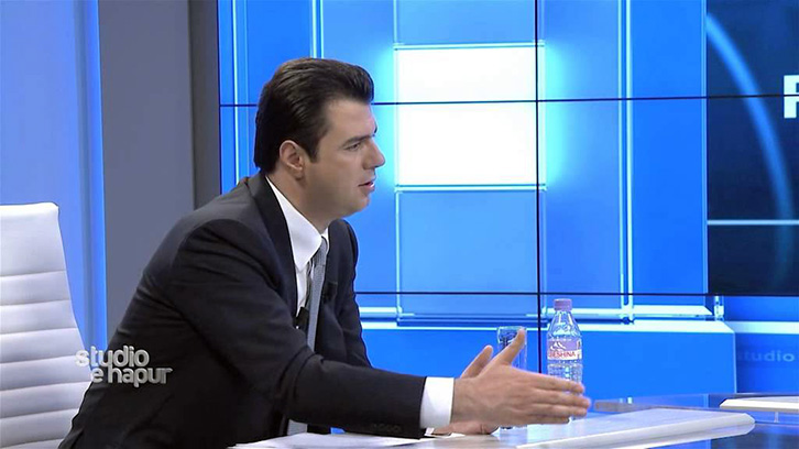 Basha: Ramën e ka kapur frika ndaj tenton të marrë me votën e Armando Prengës atë që nuk ia jep Kushtetuta