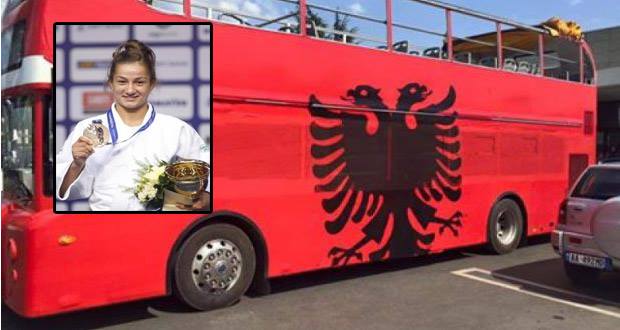 FOTOLAJM/ Ja si do pritet Majlinda Kelmendi në Prishtinë