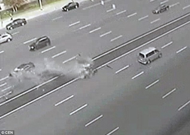 VIDEO/ Makina e Putin përfshihet në një aksident, vdes shoferi i tij i preferuar