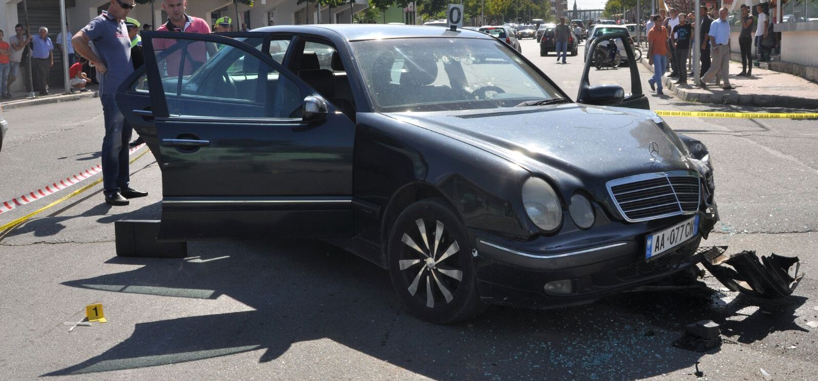 Vrasja në Mamurras, policia kryen 2 arrestime, 3 të tjerë në kërkim