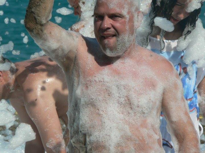 FOTO/ Ministri i ri i Drejtësisë Ylli Manjani në Shkuma-Party