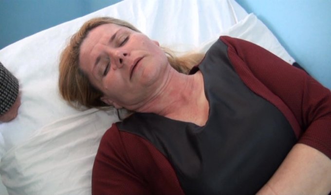 Flet i shoqi i mësueses: U bë për spital për motive politike