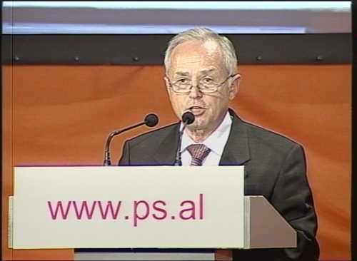 Maqo Lakrori publikon “Lëvizja për Demokraci” të  Blushit