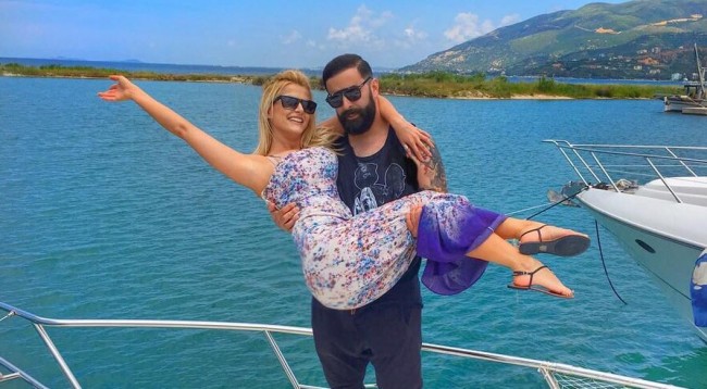 Marina ka ditëlindjen, ja çfarë dedikimi i bën Geti